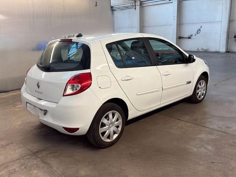 Renault Clio 1.2 16V 5 porte GPL Dynamique