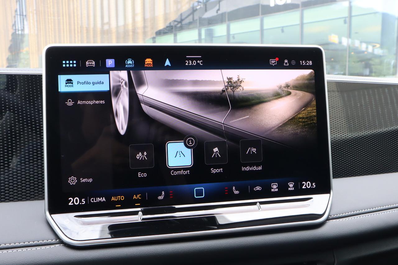 Volkswagen Tiguan 1.5 eTSI DSG GARANZIA VW SOLO 14.900 KM!