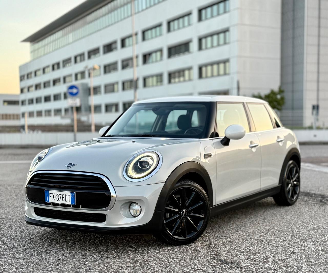 Mini 1.5 Cooper D 5 porte