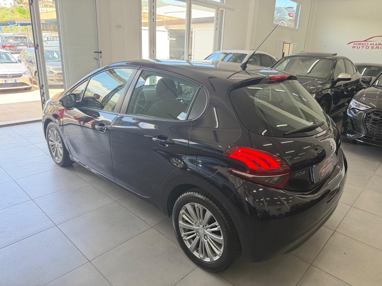 Peugeot 208 BlueHDi 75 5 porte Active FINANZIABILE