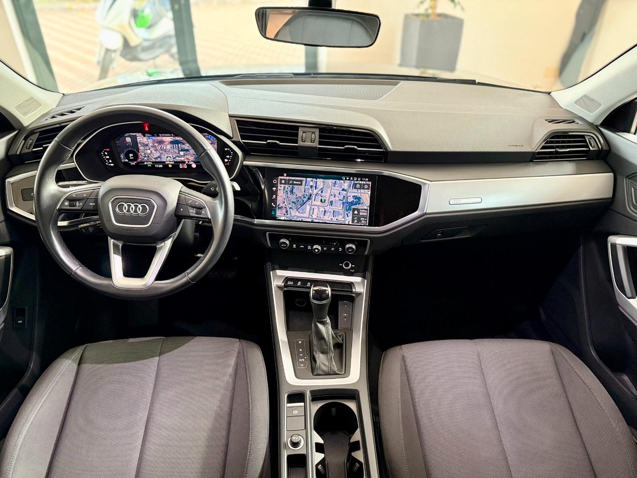 Audi Q3 Sportback 35 2.0 tdi Bus. Plus s-tronic Matrix