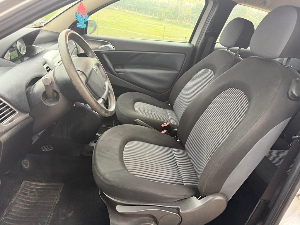 Lancia Ypsilon 1.2 Argento