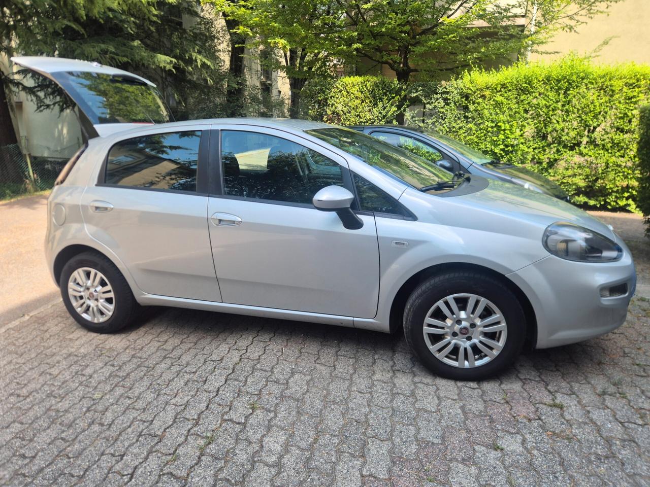 Fiat Punto 1.2 benzina euro 6 lounge