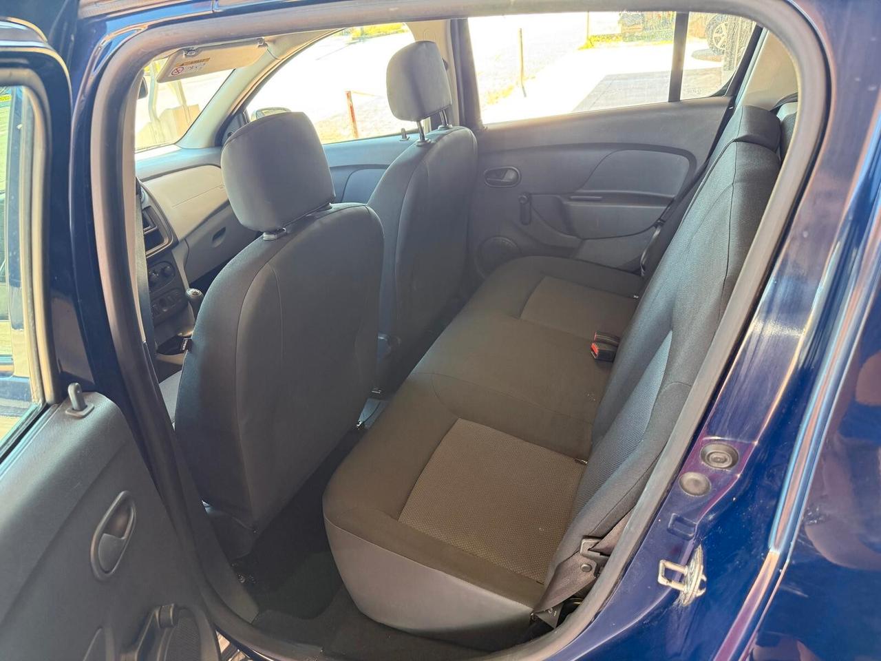 Dacia Sandero 1.2 75CV