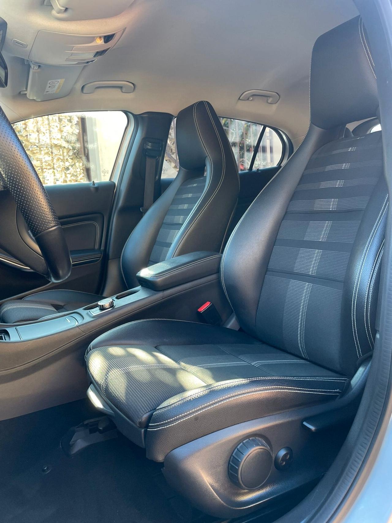 Mercedes-benz GLA 200 d Automatic Premium