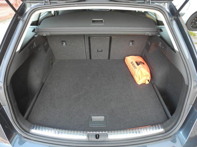 SEAT Leon 1.6 TDI 115cv DSG ST Business -OK NEOPAT.-IVA Det.