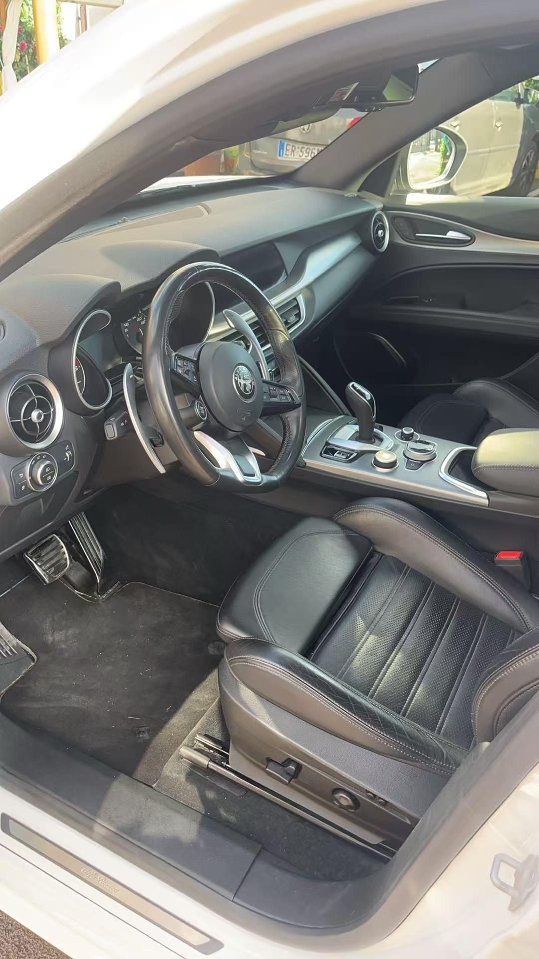 Alfa Romeo Stelvio 2.2 Turbodiesel 210 CV AT8 Q4 Veloce