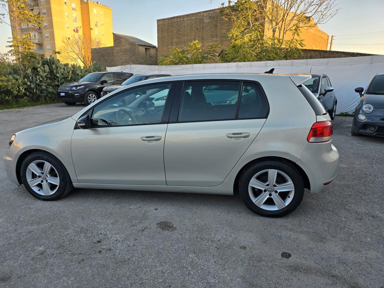 Volkswagen Golf 1.6 TDI Highline 105cv -2012