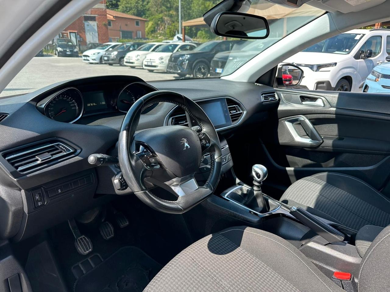 Peugeot 308 BlueHDi 120 S&S Business