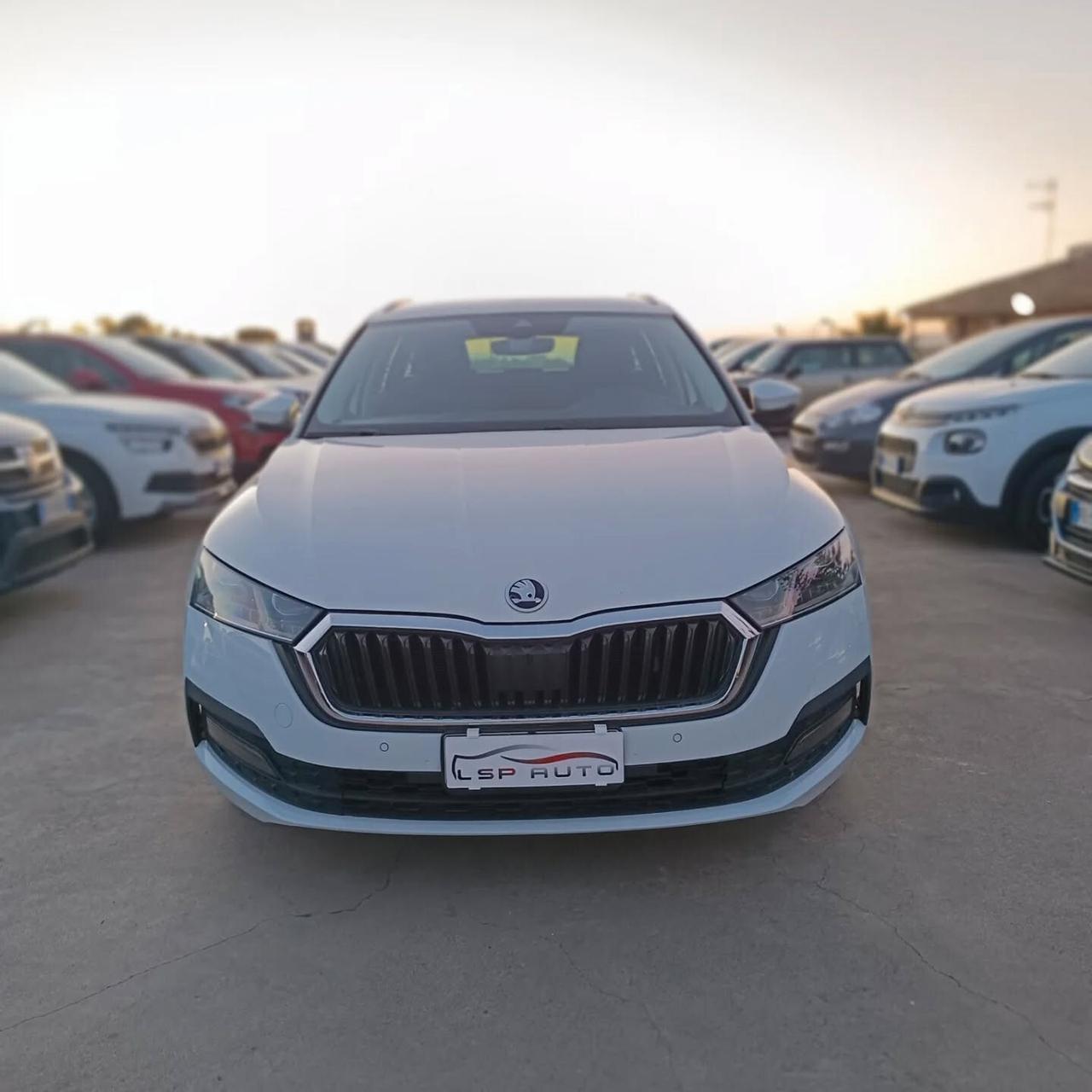 Skoda Octavia 2.0 TDI SW UNICPROPRIET FULL