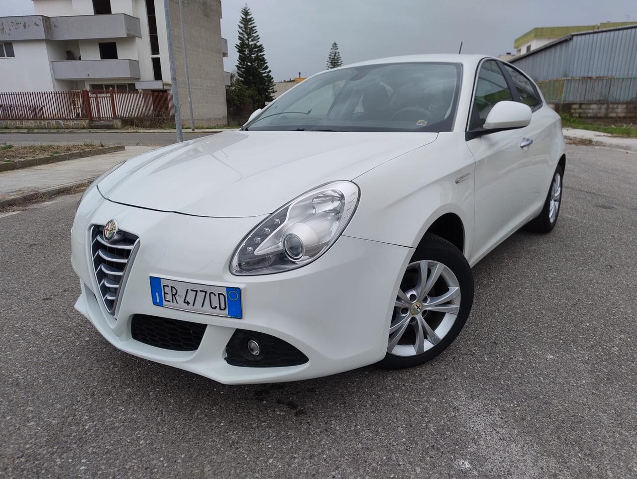 Alfa Romeo Giulietta 1.6 JTDm-2 105 CV Distinctive
