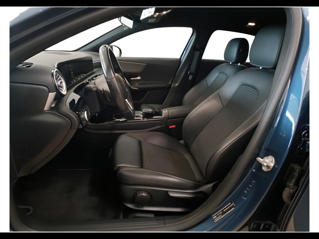 Mercedes-Benz Classe A - W177 2018 - A 180 d Sport auto