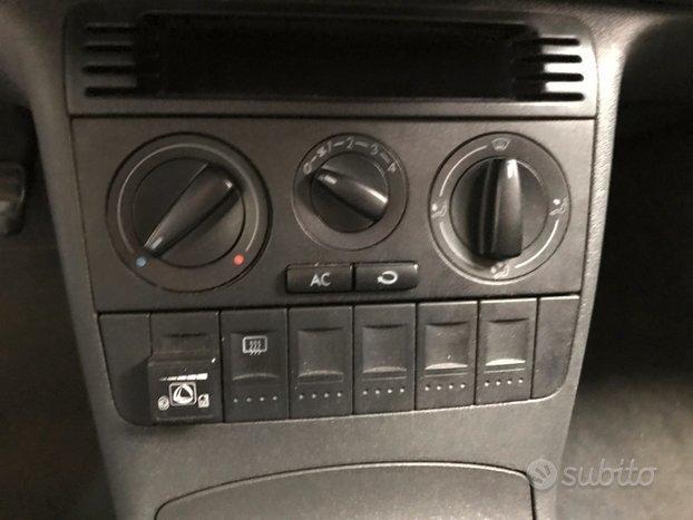 Volkswagen Polo 1.4 16V cat 3p. Highline Benzina/Metano