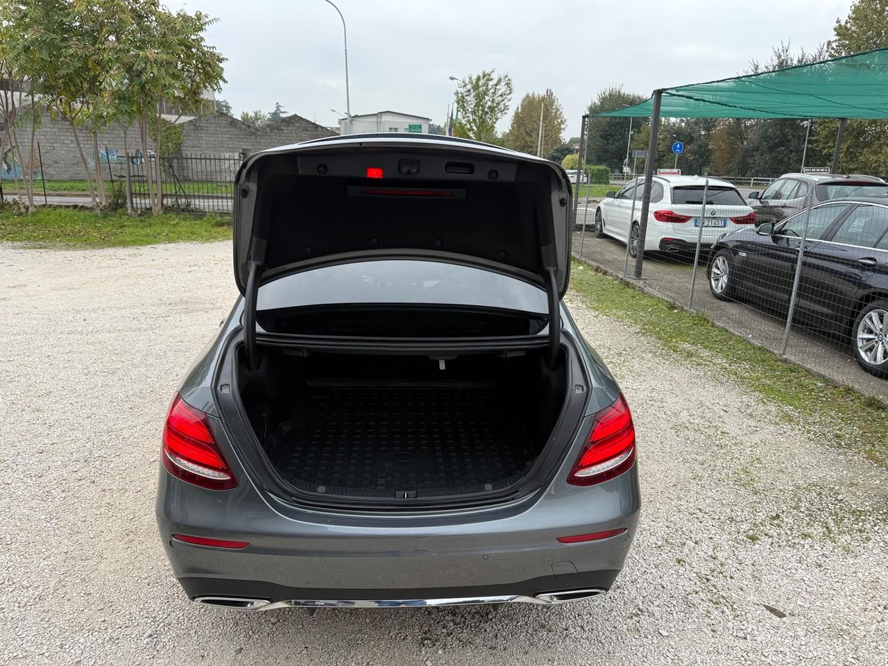 Mercedes-benz E 220 d Premium Plus AMG Led*Navi*360*Full Top