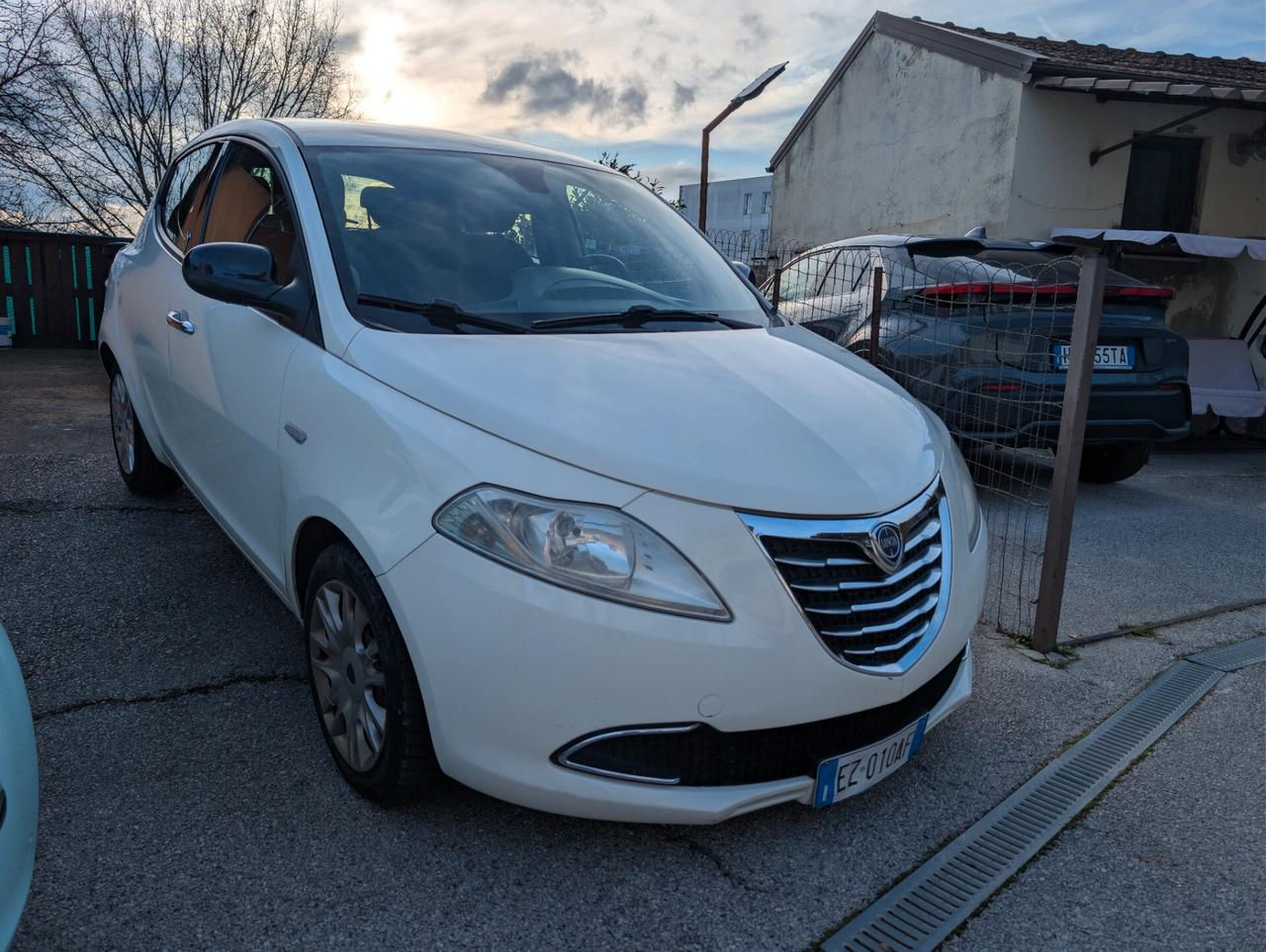 Lancia Ypsilon 1.2 69 CV 5 porte GPL