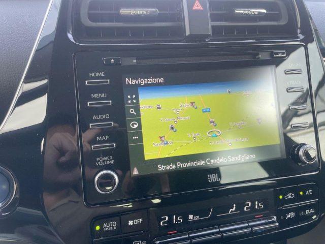 TOYOTA Prius 1.8 AWD Lounge