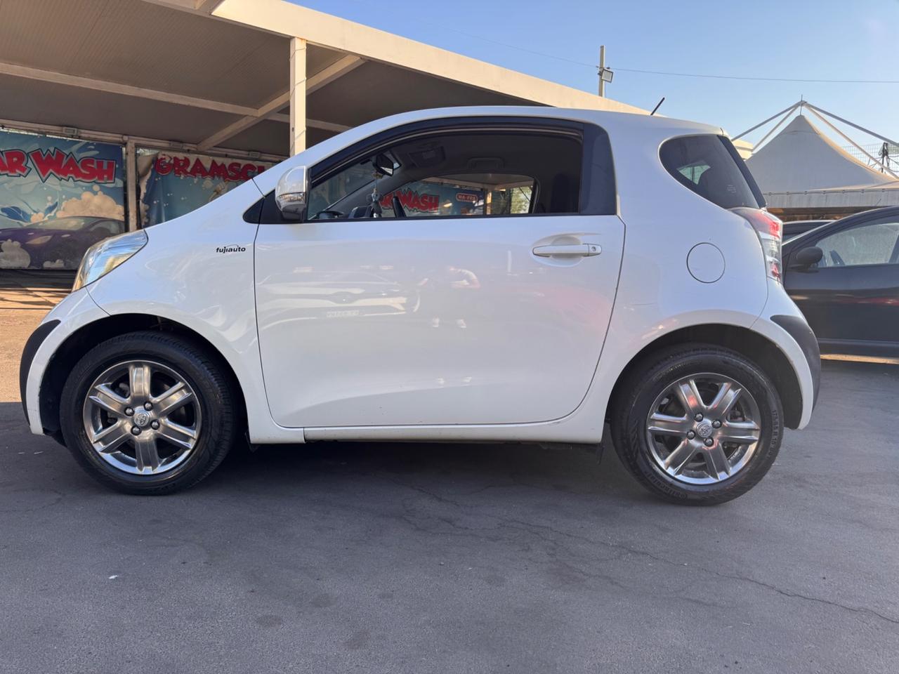 Toyota iQ 1.0 Sol
