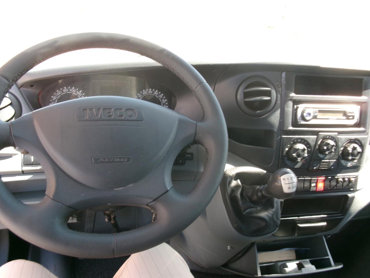 Iveco Daily 35C15 3000 150CV E4 CASSONE FISSO DA 3.80 METRI