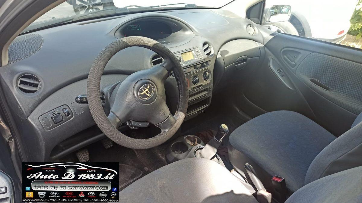 TOYOTA - Yaris - 1.4 D-4D DPF 3p. Sol