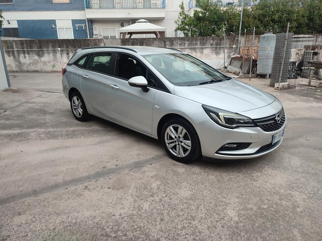 Opel Astra 1.6 CDTi 110CV Start&Stop Sports Tourer Innovation