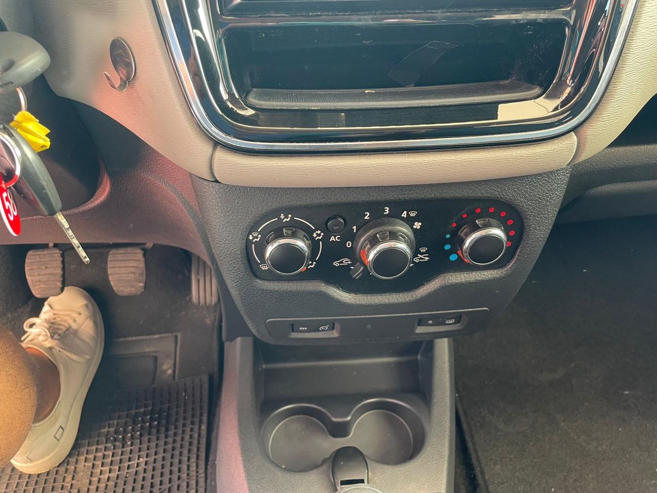Dacia Lodgy 1.5 dCi 8V 90CV 5 posti Lauréate
