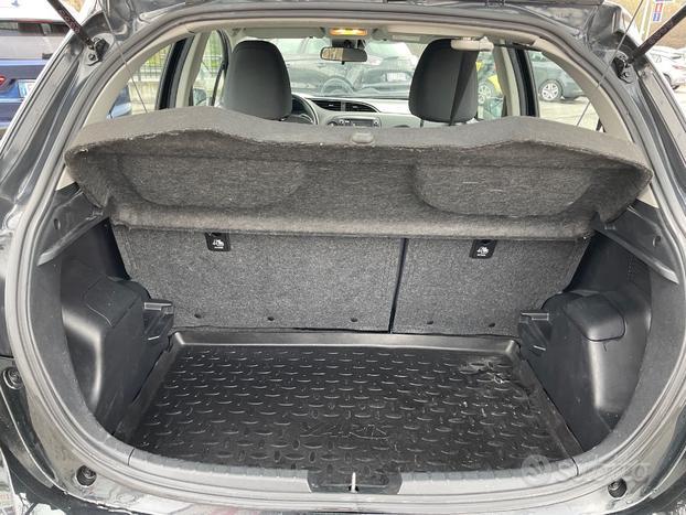 Toyota Yaris hybrid 5p Business