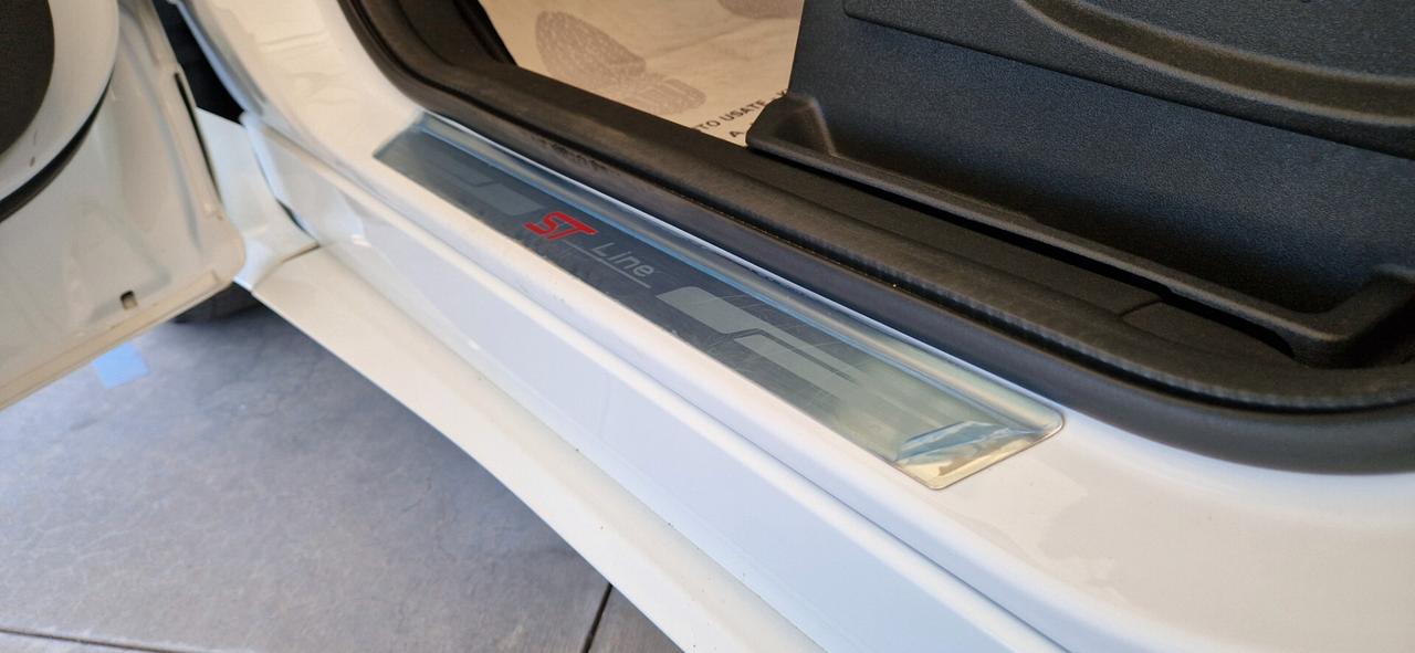 Ford Kuga 1.5 TDCi 120cv 2WD ST-Line X