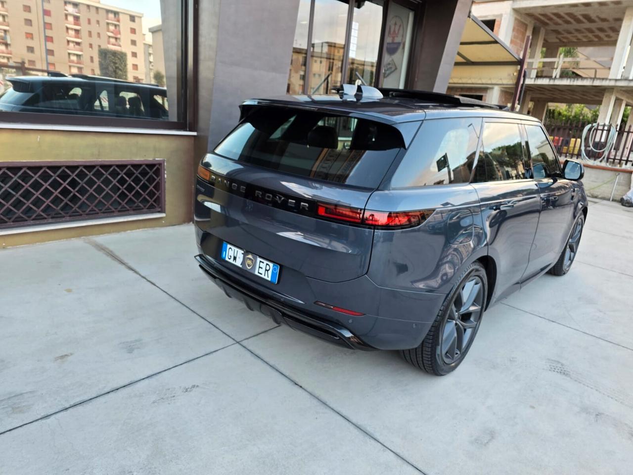 Land Rover Range Sport 3.0D l6 300 CV Dynamic HSE