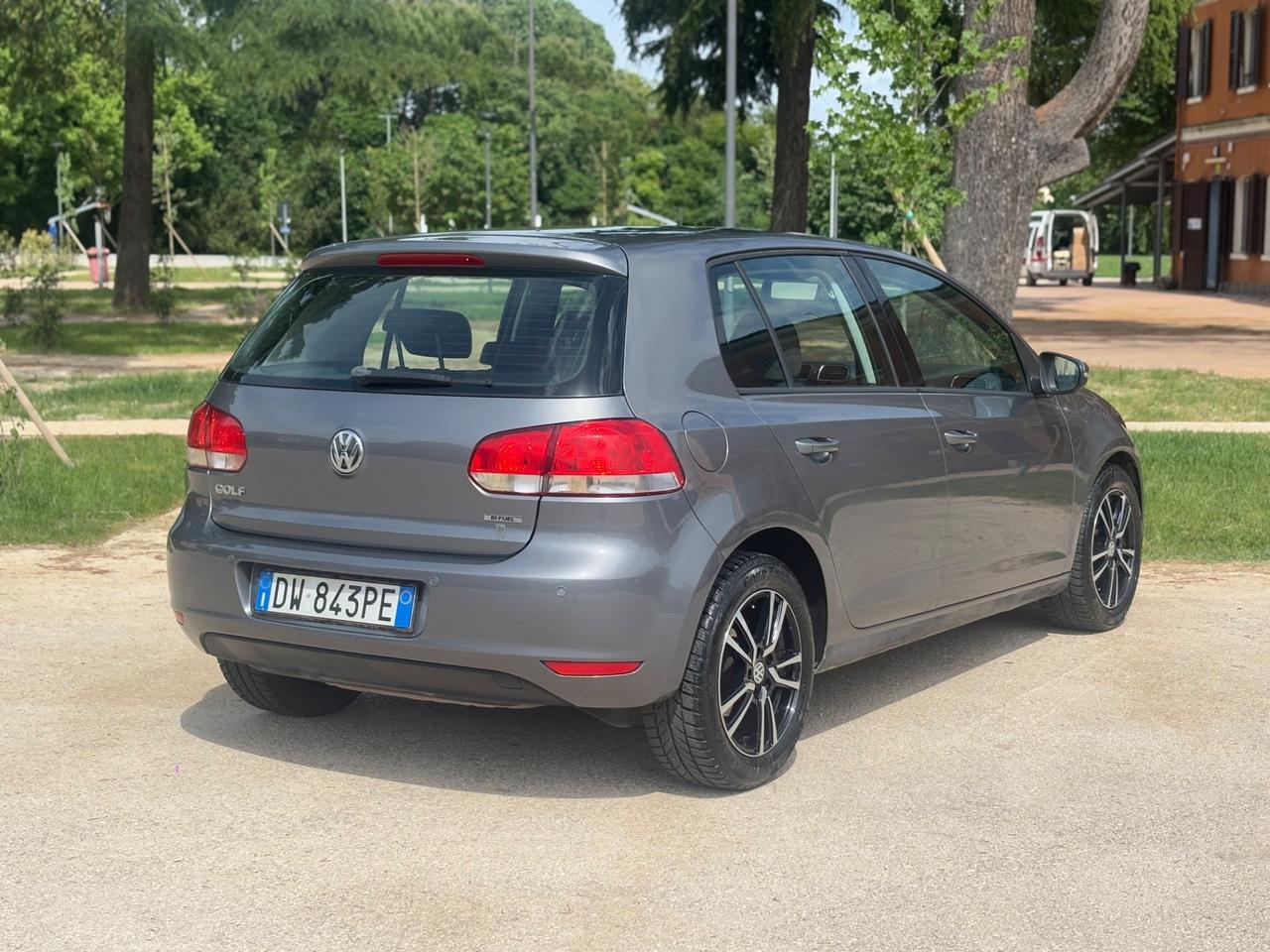 Volkswagen Golf 1.6 benzina/gpl 5p.