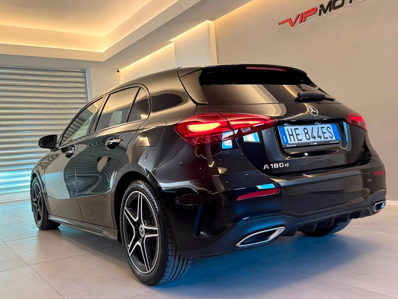 MERCEDES-BENZ A180 AUTOMATIC AMG LINE PREMIUM FULL