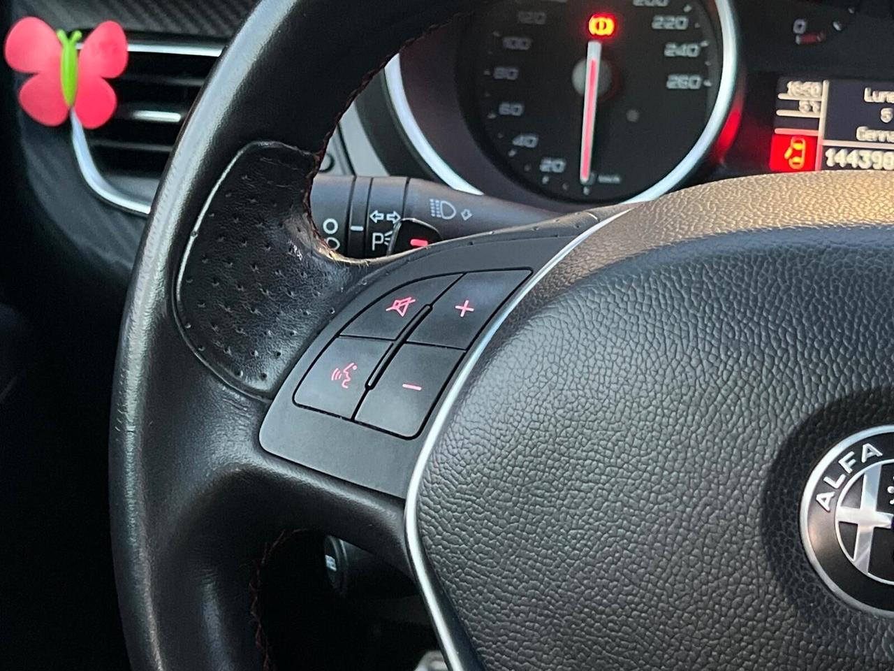 Alfa Romeo Giulietta 1.6 JTDm TCT 120 CV Super Pack sportivo Veloce