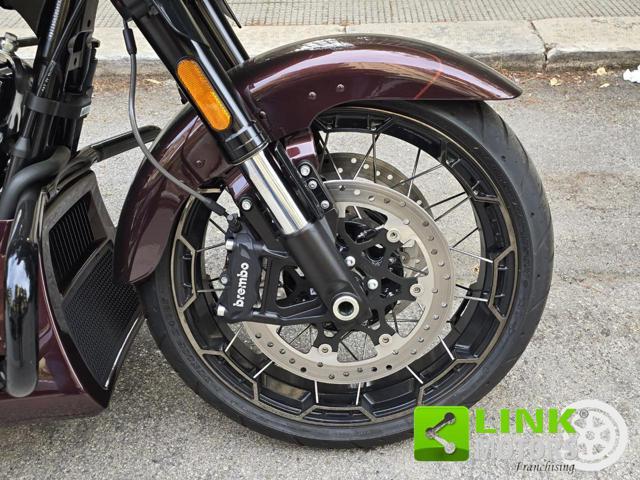 HARLEY-DAVIDSON CVO Street Glide 25th