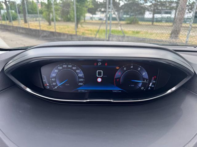 PEUGEOT 3008 PureTech Turbo 130CV Allure EAT8 NAVI+RETR.