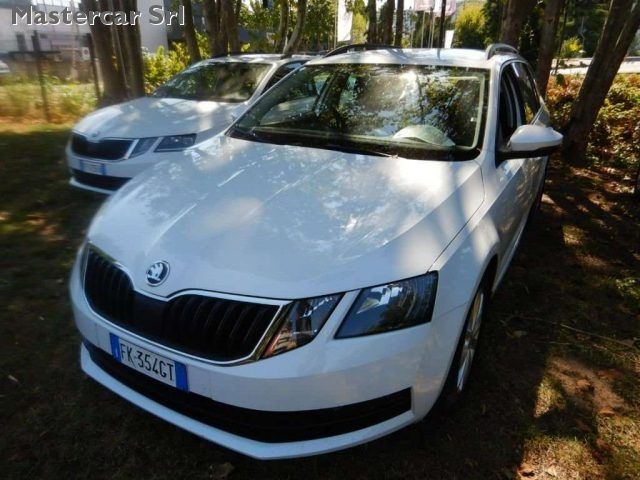 SKODA Octavia Octavia Wagon 1.6 tdi Executive 115cv N1