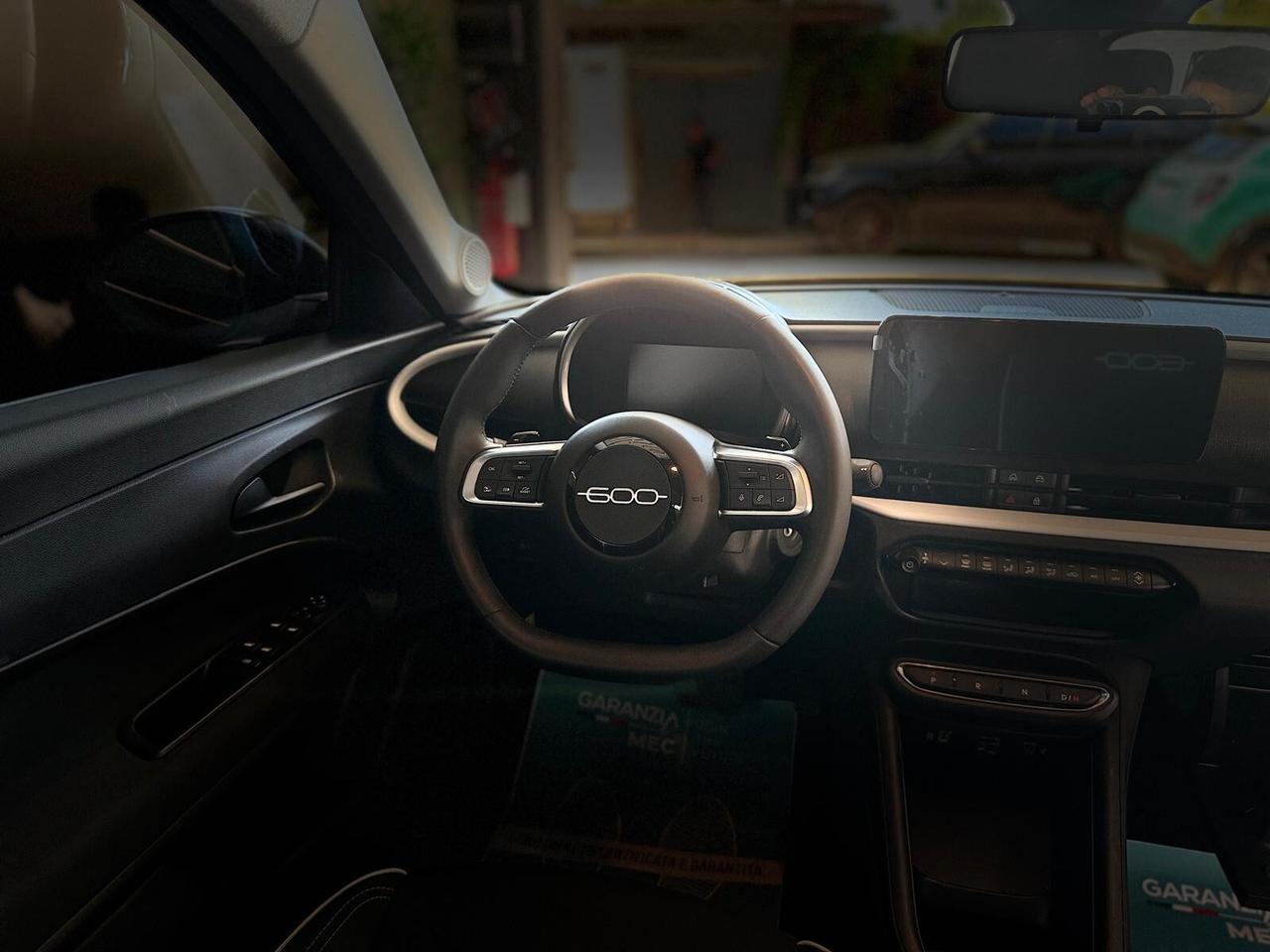 Fiat 600 Hybrid 100 CV DCT MHEV