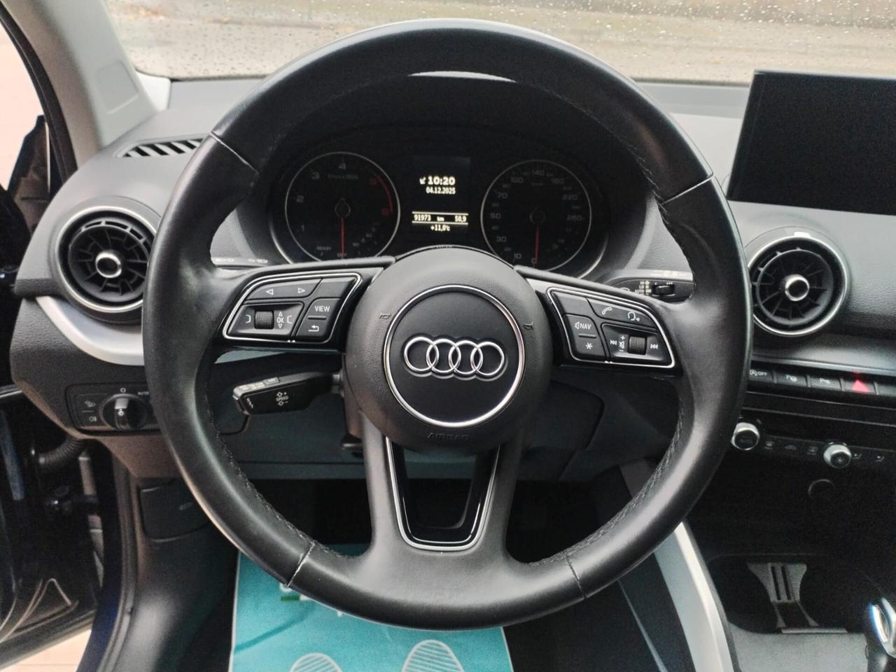 Audi Q2 35 TDI quattro S tronic Identity Black