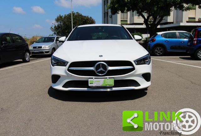 MERCEDES-BENZ CLA 200 d Automatic 4Matic Shooting Brake Business