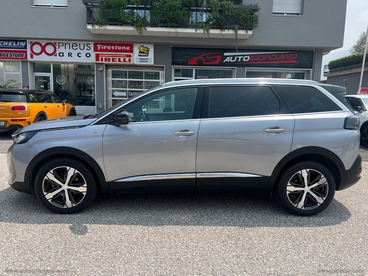 PEUGEOT 5008 BlueHDi 130 S&S EAT8 GT