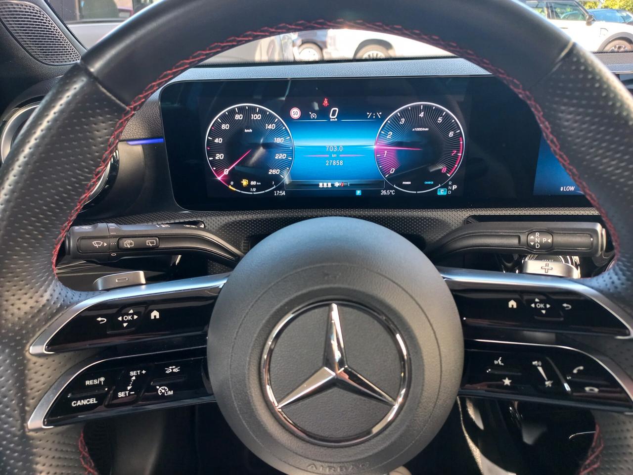 Mercedes-benz A 180 Automatic AMG Line Advanced Plus