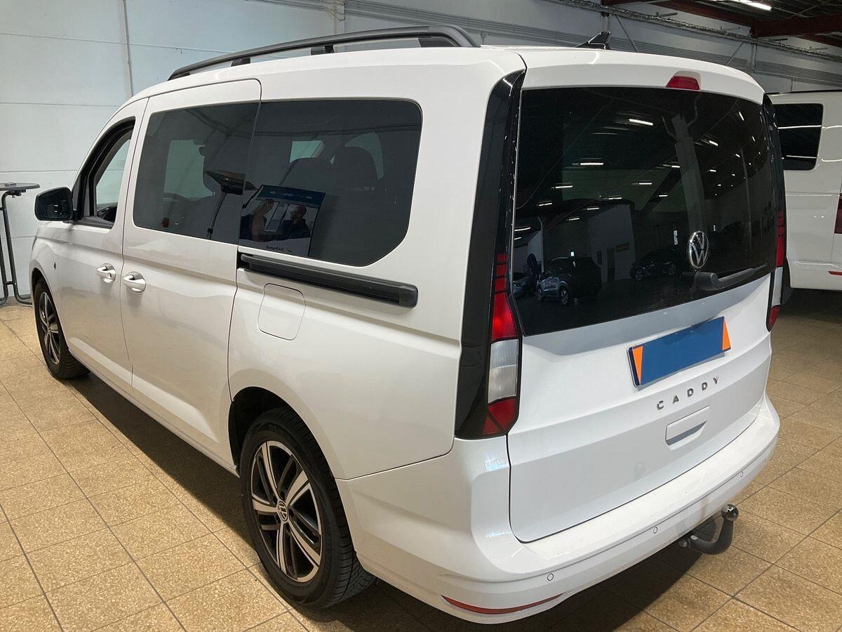 Volkswagen Caddy 2.0 TDI 122 CV Life Maxi 7 POSTI