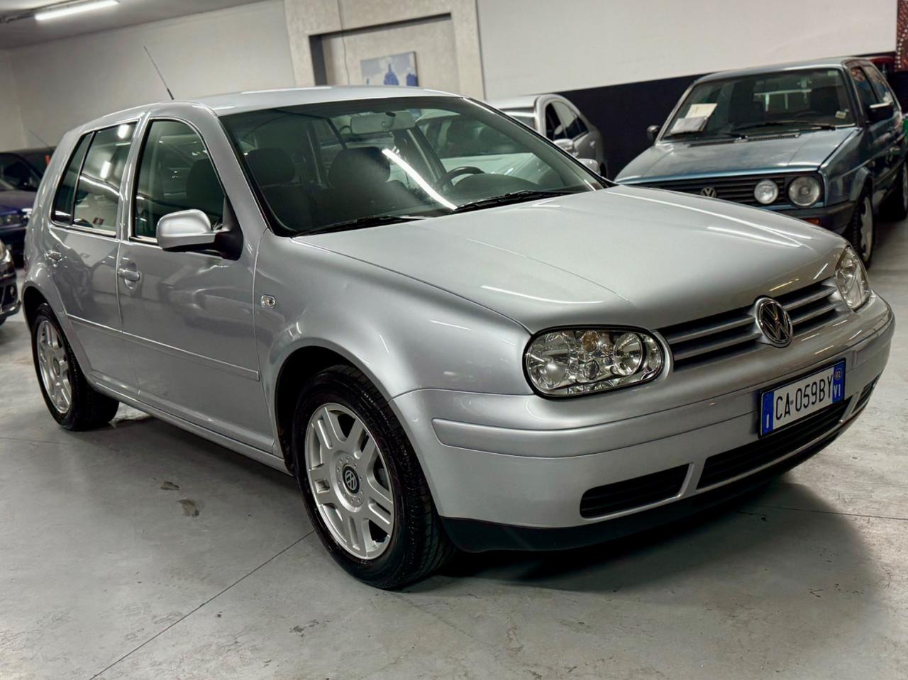 VW Golf 4 1.6 Benzina 99.000km Gancio traino