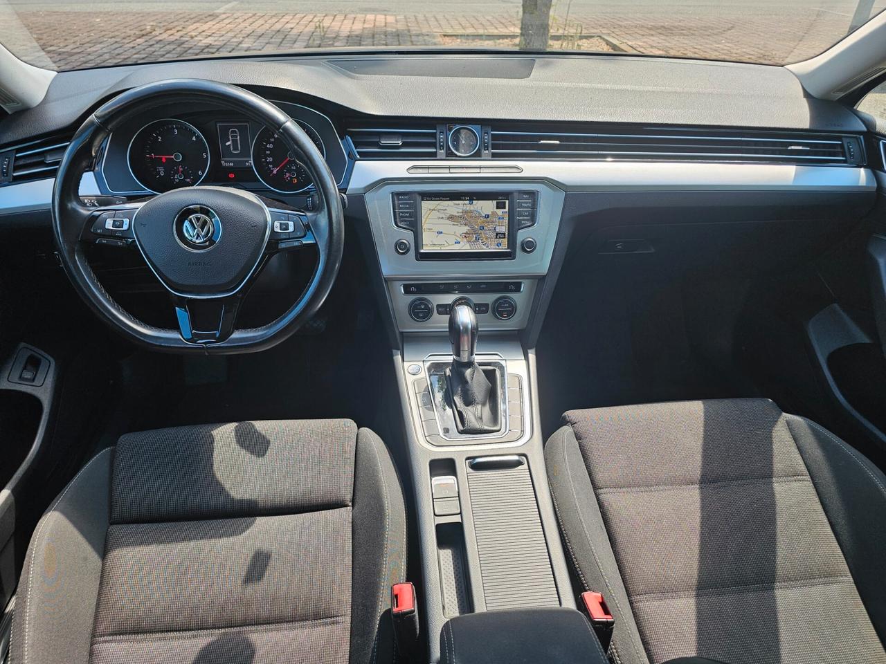 Volkswagen Passat Station Wagon 2.0 TDI 150 cv EURO 6 Dsg Comfortline Ok Permute / Navigatore