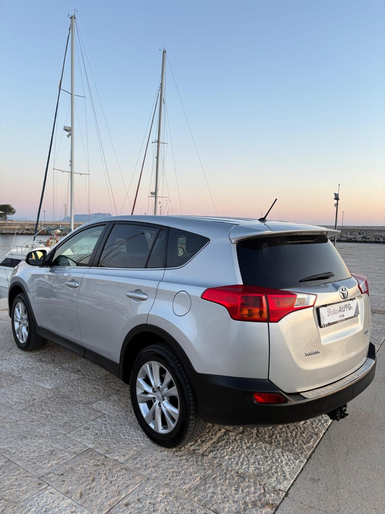 Toyota RAV 4 RAV4 2.2 D-4D 4WD Lounge