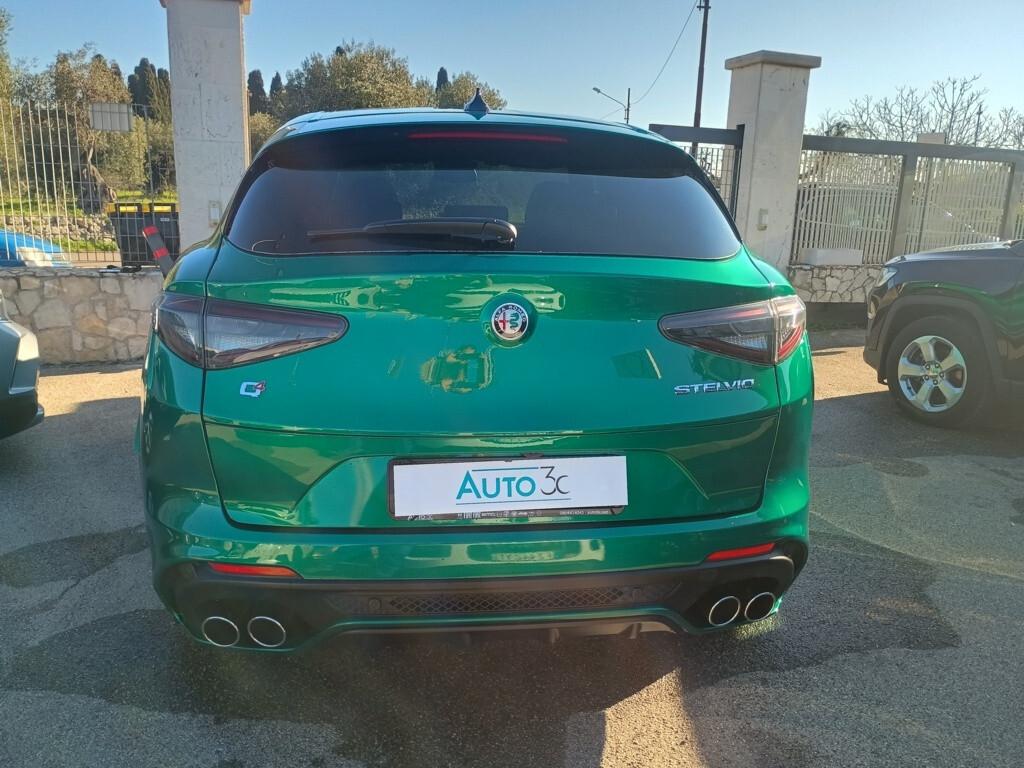 Alfa Romeo Stelvio 2.9 Bi-Turbo V6 520 CV AT8 Q4 Quadrifoglio