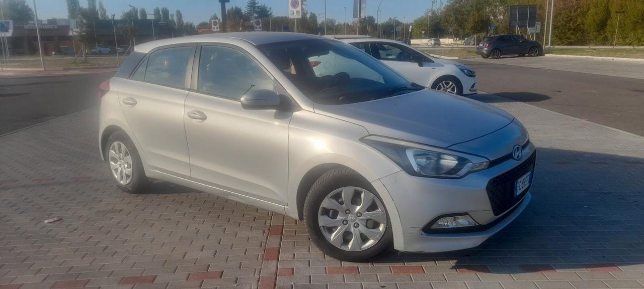Hyundai i20 1.1 CRDi 12V 5 porte Comfort