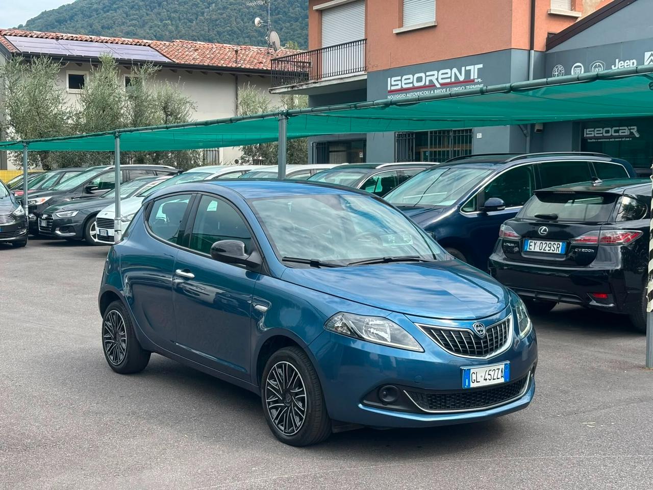 Lancia Ypsilon 1.0 FireFly 5 porte S&S Hybrid Silver