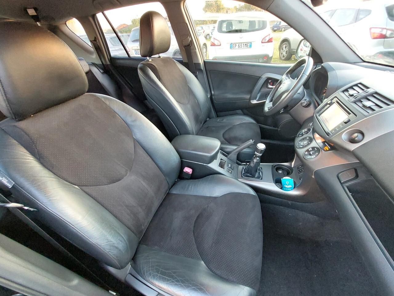 Toyota RAV 4 RAV4 Crossport 2.2 D-4D 150 CV Lounge