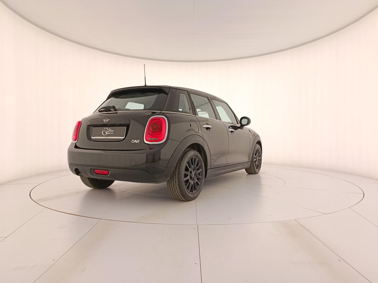 MINI Mini IV F55 2018 5p - Mini 5p 1.5 One 75cv