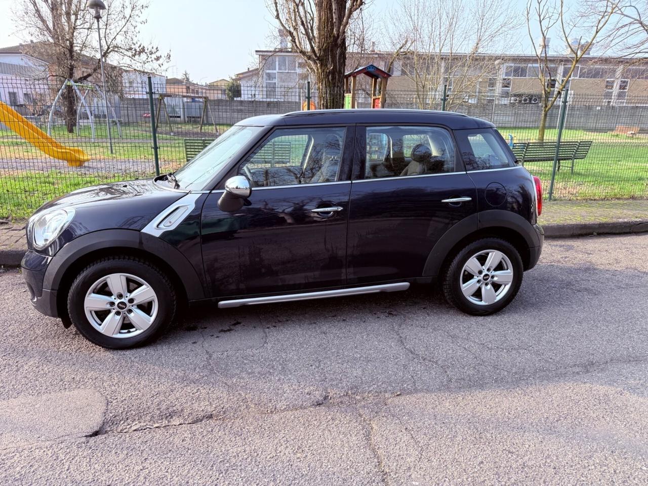 Mini Countryman 2.0 D Automatica-EURO 6 OK PERMUTE