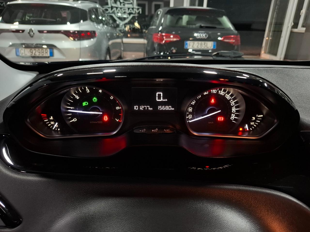 Peugeot 208 1.2 benzina NEOPATENTATO